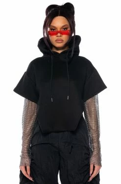 ALL I GOT SHORT SLEEVE RHINESTONE DETAIL HOODIE