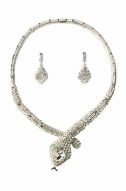 GREEN WITH NO ENVY NECKLACE AND EARRING SET