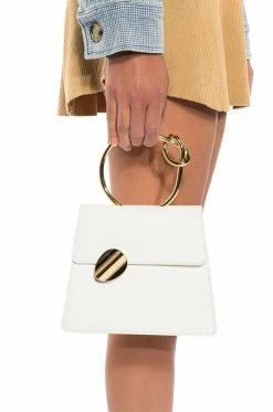 BELIEVE IT OR KNOT CROSSBODY BAG IN WHITE
