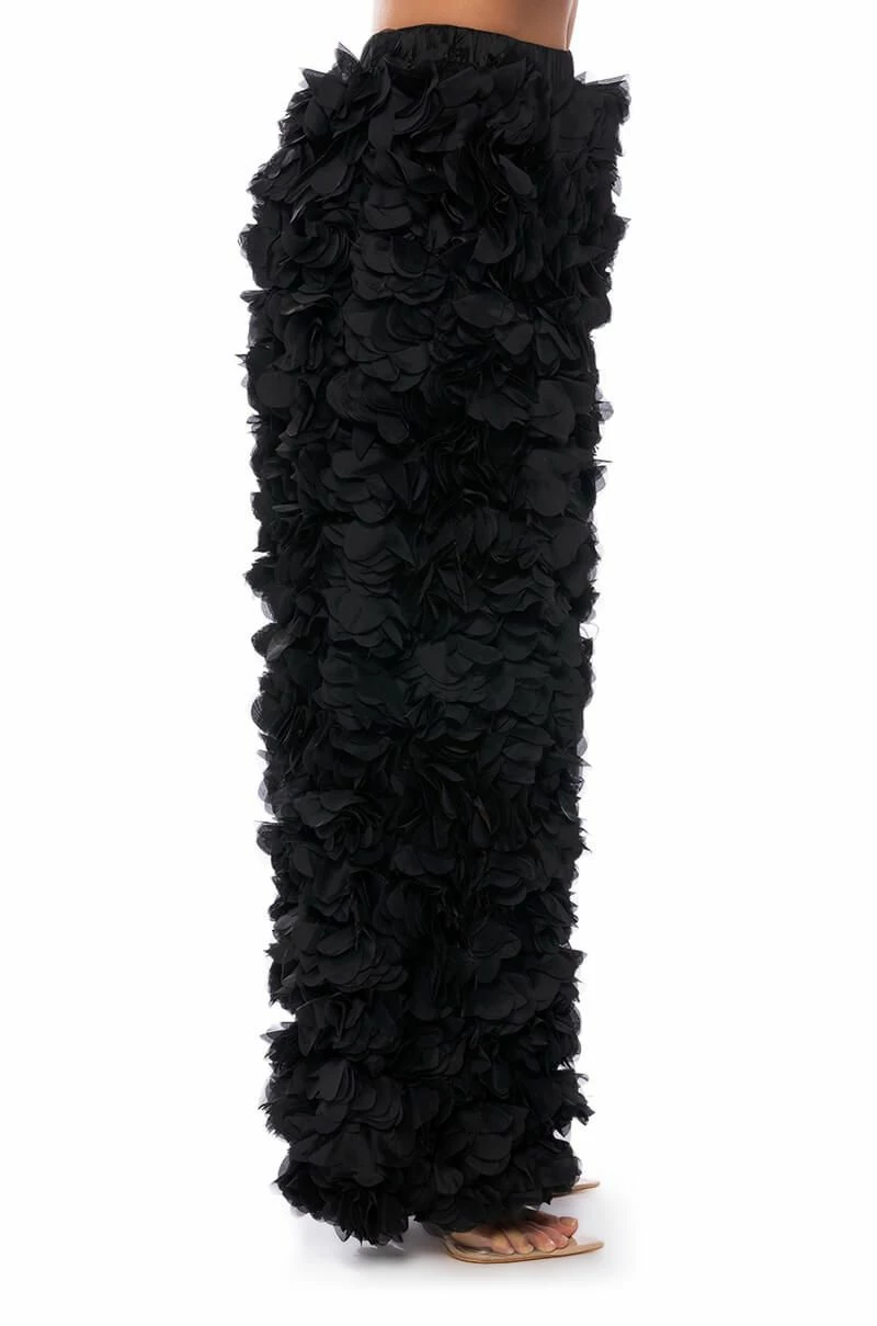 GARDEN OF EDEN APPLIQUE PANTS IN BLACK - Image 5