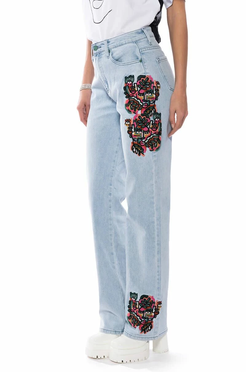 HIDDEN FACES EMBROIDERY DETAILED STRAIGHT LEG JEANS - Image 2