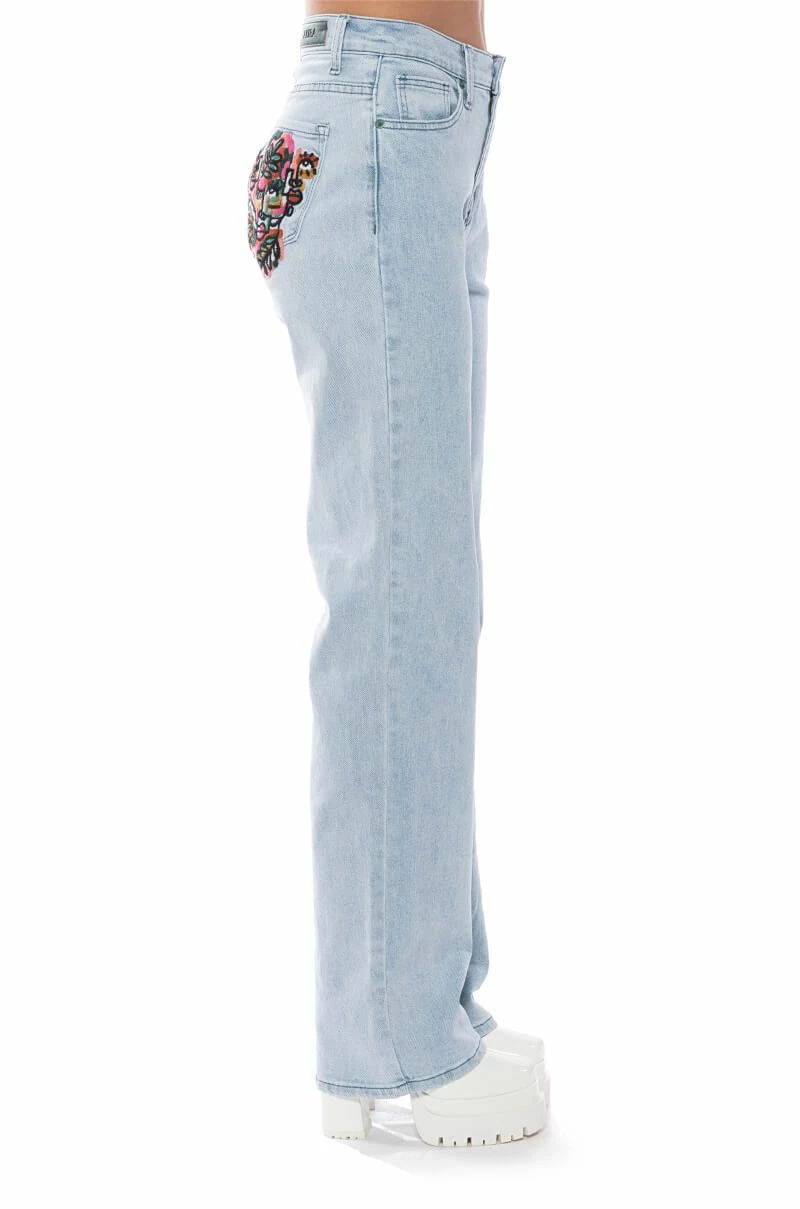 HIDDEN FACES EMBROIDERY DETAILED STRAIGHT LEG JEANS - Image 7