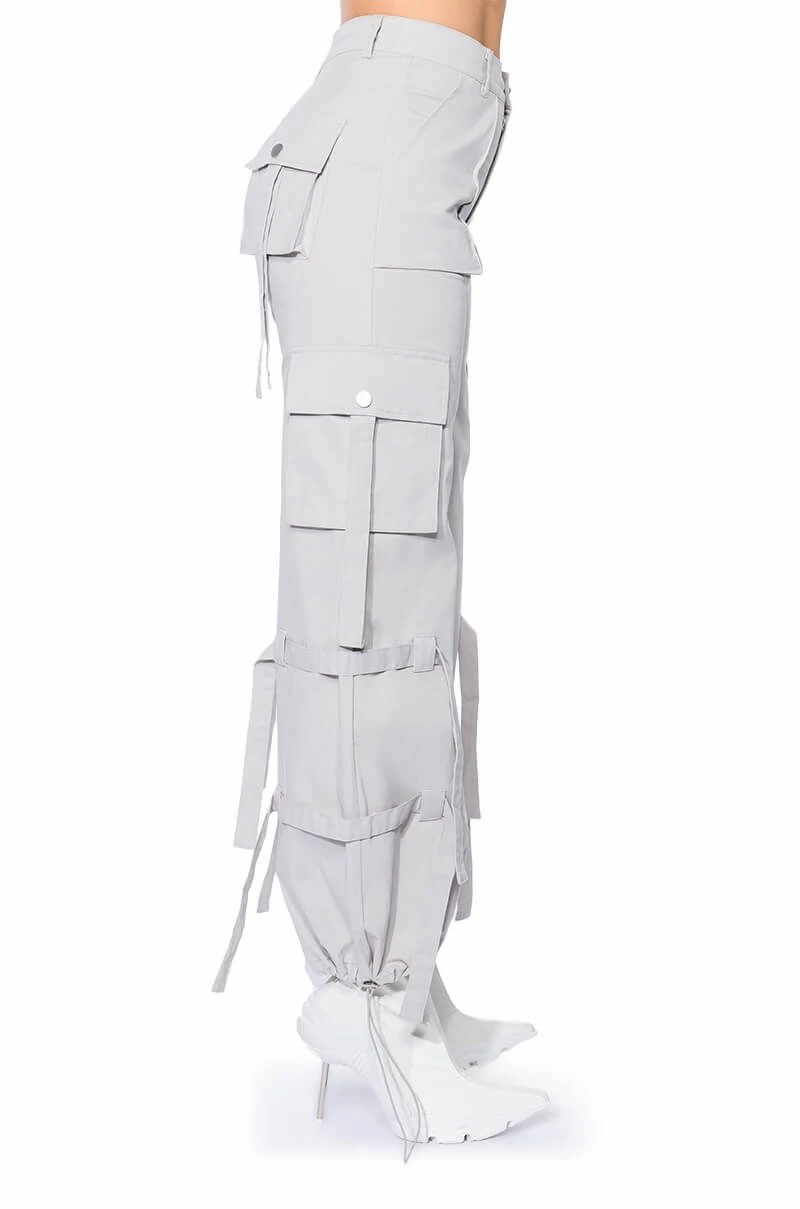 IT IS BACK CARGO PANTS - Image 7