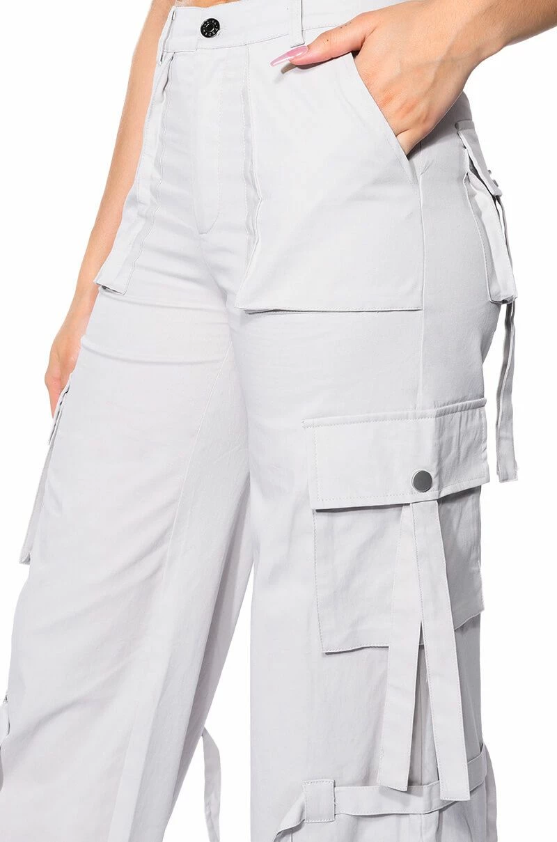 IT IS BACK CARGO PANTS - Image 9