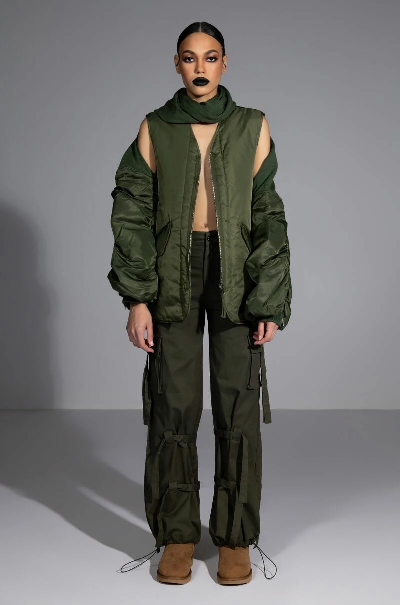 IT IS BACK CARGO PANTS - Image 9