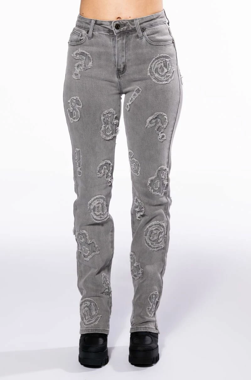 PATCH DETAIL SOFT DENIM STRAIGHT LEG JEAN - Image 4