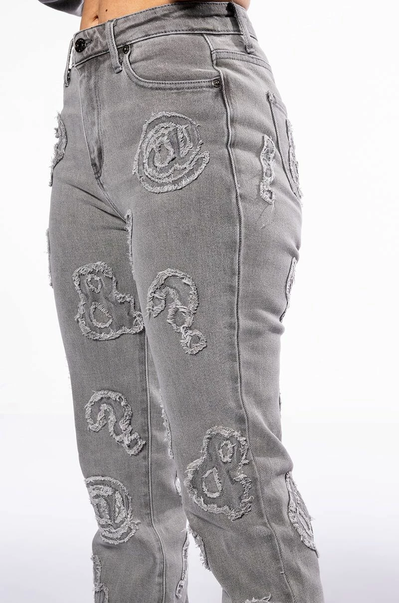 PATCH DETAIL SOFT DENIM STRAIGHT LEG JEAN - Image 7