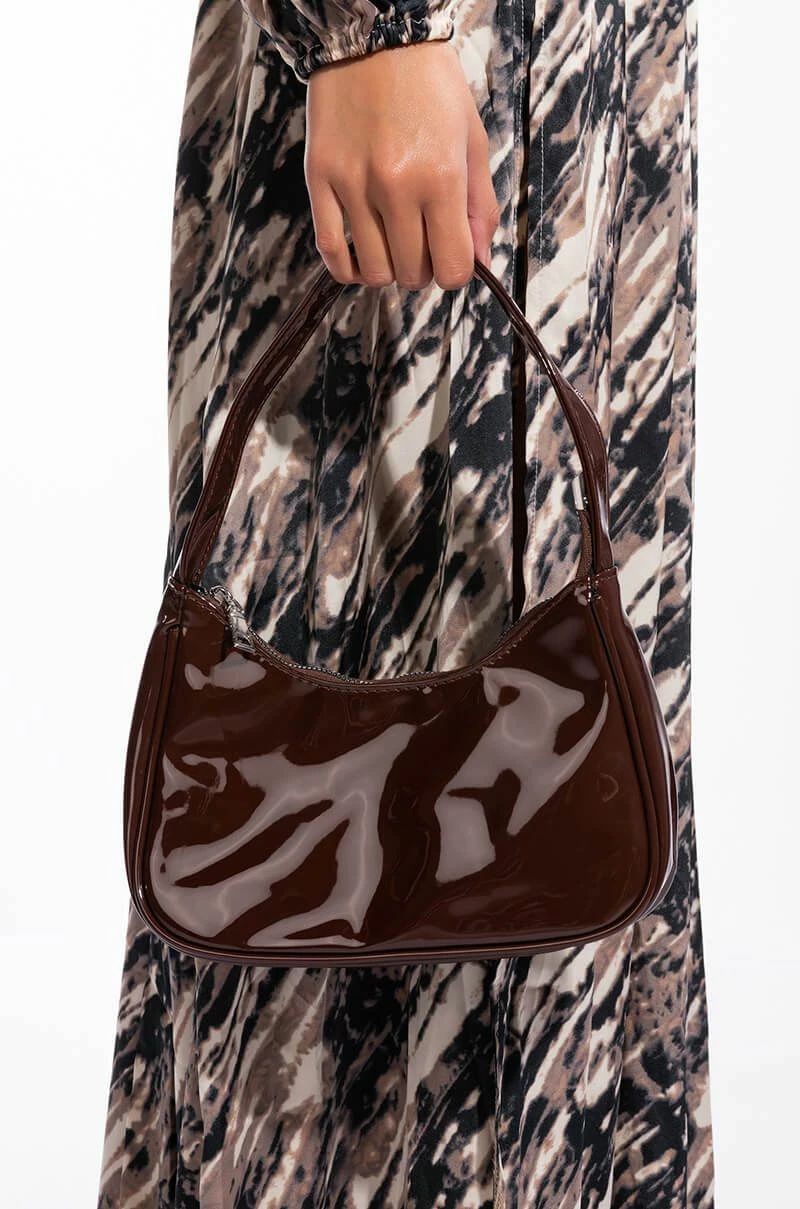 PATENT AF CHOCOLATE HANDBAG