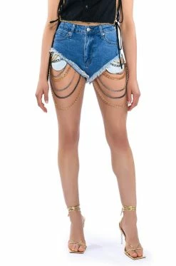 SEXY CHAIN DENIM SHORTS