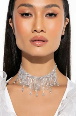 SHE'S A MANIAC DRIPPING CHOKER