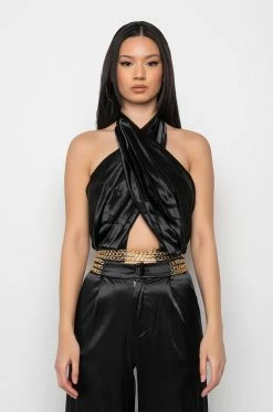 SIL VOUS PLAIT CHAIN DETAIL CROPPED HALTER BLOUSE