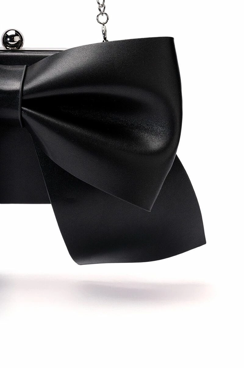 SITTING PRETTY FAUX LEATHER CLUTCH - Image 3