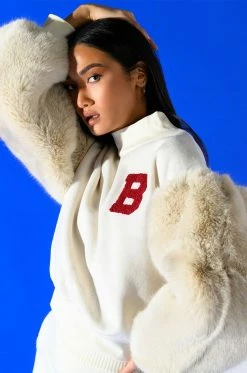 UPPER EAST SIDE FAUX FUR SLEEVE SWEATSHIRT