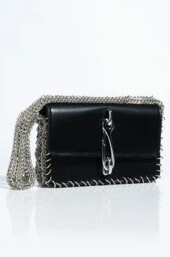 WANG LA ULTRA CHAIN BAGUETTE PURSE